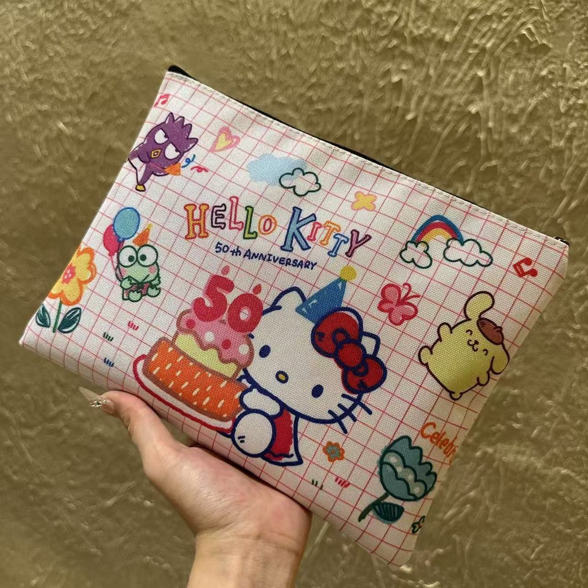 Kawaii Hello Kitty Cake Plaid Cosmetic Bag, Large Travel Makeup Clutch Pouch