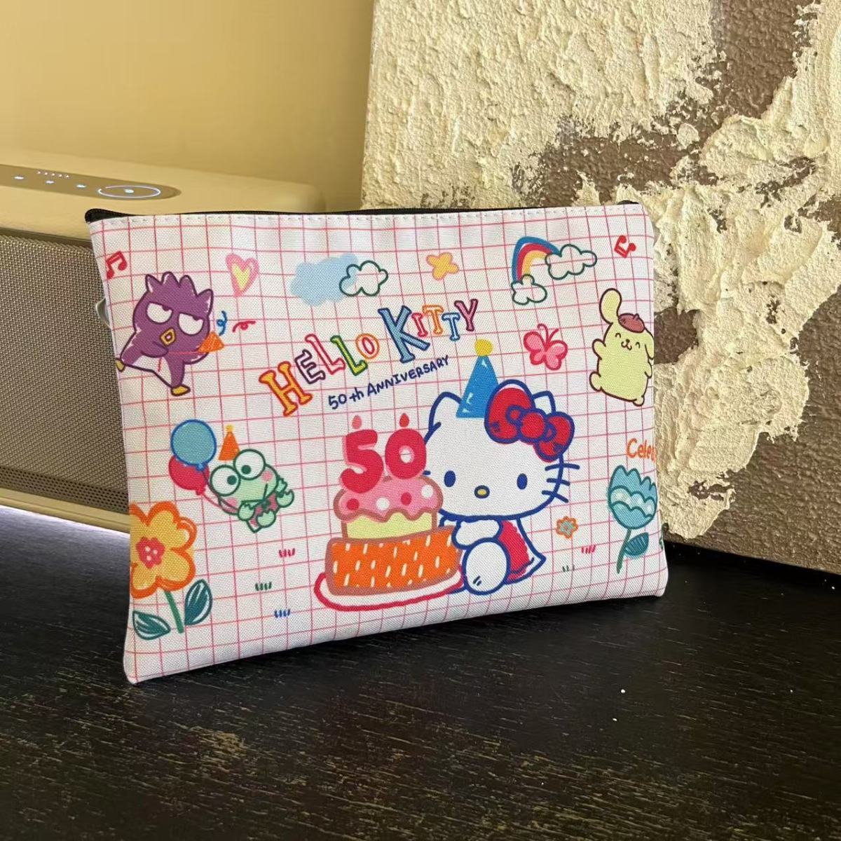 Kawaii Hello Kitty Cake Plaid Cosmetic Bag, Large Travel Makeup Clutch Pouch